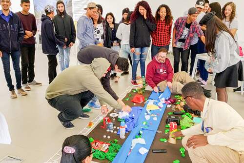 Participatory construction in the community of Várzeas Tietê Park