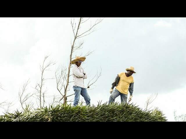 Farmers observe resettlement area  