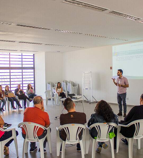Las prácticas pedagógicas de la Educación Ambiental y el contexto político metodológico