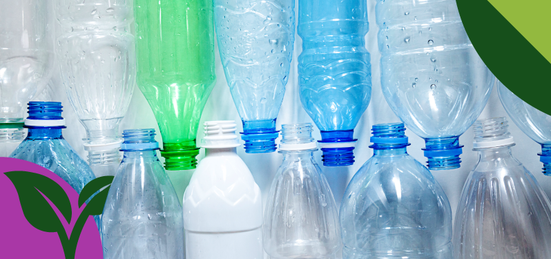 Mês do Meio Ambiente - garrafas de plástico em produção 