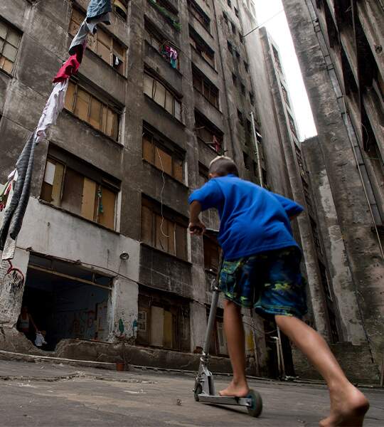 Déficit habitacional: aún con crecimiento en el número de hogares, la población aún no accede a una vivienda digna