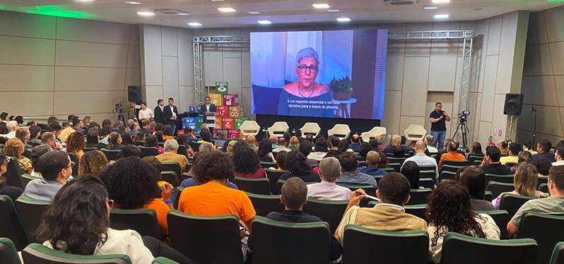 Abertura da CBMC com vídeo de Adriana Barros. Foto: Synergia