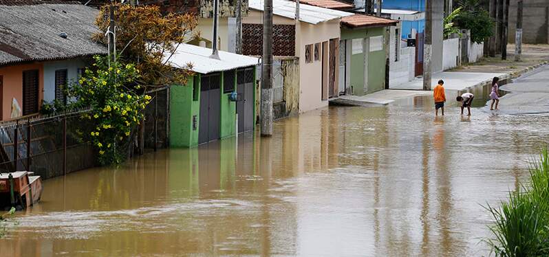 Região urbana alagada pelas chuvas. Foto: Adobe Stock