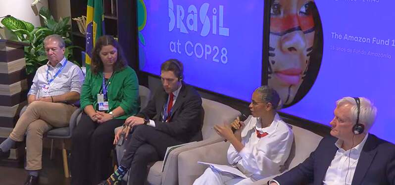 Panel de control de la deforestación y casos concretos de soluciones basadas en la naturaleza en Brasil Foto: Reproducción/YouTube ApexBrasil